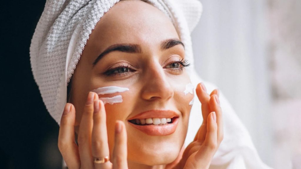 برای خرید ضدآفتاب چه مواردی را باید در نظر بگیریم؟